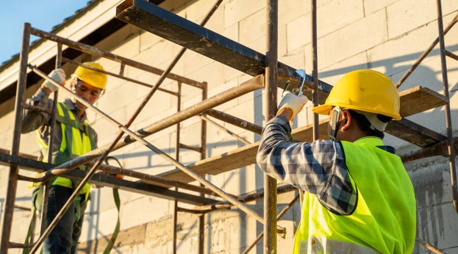 Professional gutter cleaning in Wadena, IA